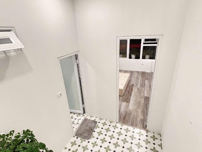 Bán căn hộ tập thể 80m2 mặt đường trương định 0