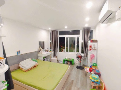 Bán căn hộ tập thể 80m2 mặt đường trương định 5