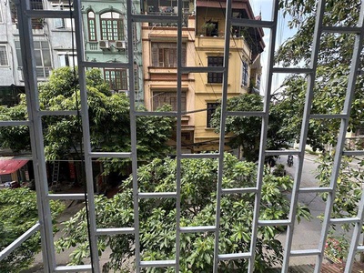 Bán căn hộ chung cư sổ đỏ riêng giá 2,8 tỷ ở Hoàng mai 4