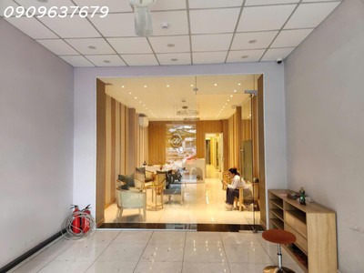 Gấp gấp mặt tiền kinh doanh đa ngành nghề - vị trí đắc địa - nhà đẹp 4 tầng bề thế - đang kd spa - 1