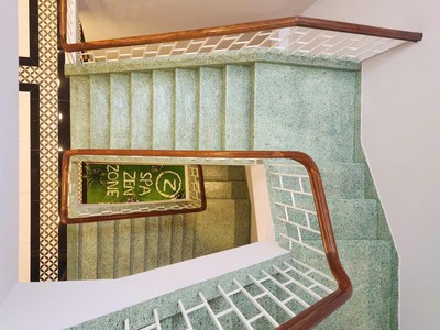 Gấp gấp mặt tiền kinh doanh đa ngành nghề - vị trí đắc địa - nhà đẹp 4 tầng bề thế - đang kd spa - 4