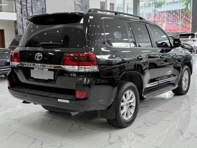 Bán Toyota Land Cruiser 4.6V8 sản xuất 2019. Xe quá mới. 6