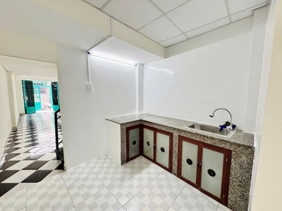 Giảm 340tr  nhà vuông 2 tầng hxh 46m2   thống nhất gv 3