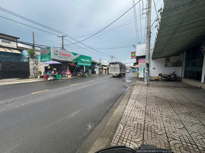 Bán nhà mặt tiền 30x55m giá 57 tỷ đường phan văn đối 0