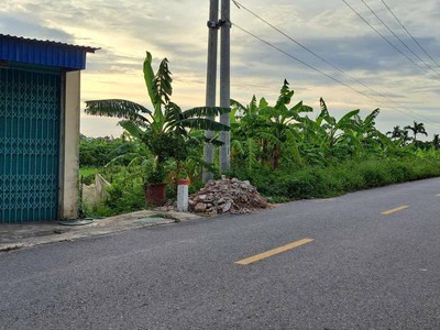 Bán lô đất  100m2 full thổ cư   mặt tiền 5m thuộc đường tây sông múc xóm 4 xã hải bắc - hải hậu - 0