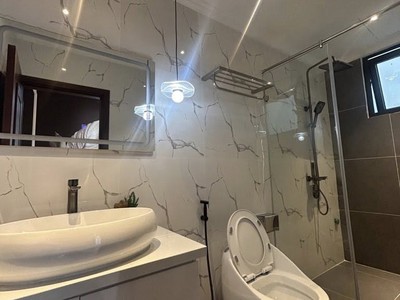 Kim mã   nhà đẹp 50m, 6 tầng thang máy, an cư lý tưởng   giá nhỉnh 14 tỷ 4