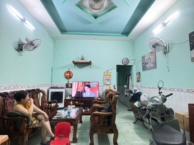 Nhà trần thị cờ thới an 60m2 2 tầng chỉ 3 tỷ 990 thương lượng. 0