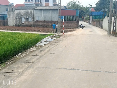 Chuyển nhượng lô đất đối diện nhà văn hóa thôn tân yên, xã hồng kỳ, sóc sơn, hà nội. 1