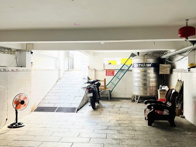 Bán nhà  hẻm 6m lê văn huân - cộng hòa, 8x28m, 7 tầng - 45 pn, khoán 135tr, 34 tỷ. 1