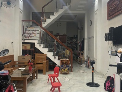 Bán nhà 2 tầng 4x13m giá 4,5 tỷ đường 6m huỳnh thị hai 1