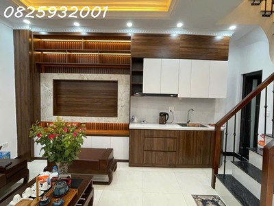 Nhà mới vào ở ngay tiện ích đầy đủ - trung tâm tây hồ ngõ thông trích sài võng thị - ngõ trước nhà 1