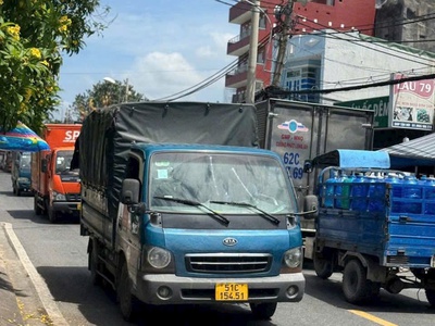 Nhà mt bùi công trừng, hm đường 20m, vỉa hè 3m giá 4.25t 2