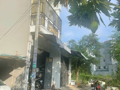Nhà đẹp hẻm xe hơi   huỳnh thị hai, q12   giá chỉ 4.5 tỷ 3