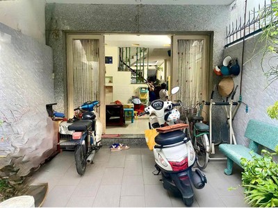 Duy nhất căn mặt tiền - bình tân giáp tân phú - diện tích 75m2 4.02m x17.5m  sổ hồng - nhỉnh 7 tỷ 2