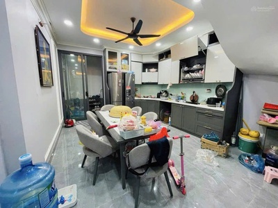 Chính chủ bán nhà xuân đỉnh oto vào nhà-60 m 6 tầng,lô góc.chào :14,2 tỷ 3