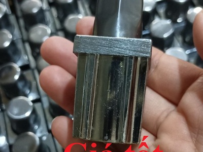 Công dụng chân tăng chỉnh inox bọc nhựa cho bàn bếp công nghiệp 0
