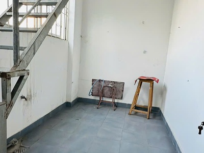 Nhà Chợ Hàng mới, ngõ nông, sân cổng riêng, dân xây độc lập, 76m2 - 3,5 tầng giá chỉ hơn 3 tỷ 9