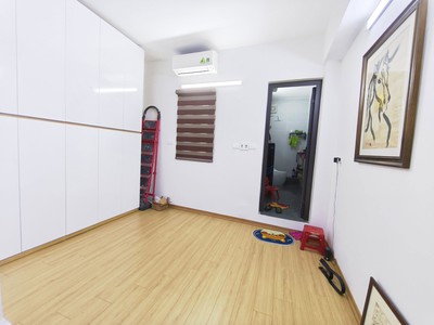 Vị trí hiếm-mặt ngõ Lý Quốc Sư-30M 5T-sổ đẹp-tiện ích ngập tràn-gần Nhà Thờ Lớn-ở luôn 1