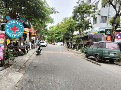 Duy nhất 1 căn nhà mặt tiền sát biển mỹ khê- ngũ hành sơn. giá cực tốt 3