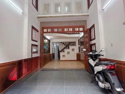 Vip bàu cát   5 tầng   dtsd 117m    dòng tiền 17tr/tháng   giá chỉ 6.x 1