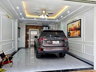 Bán nhà lô góc   trường lâm, việt hưng, 43m, 6 tầng, gara, thang máy lô góc, 2 mặt thoáng, ngõ 0