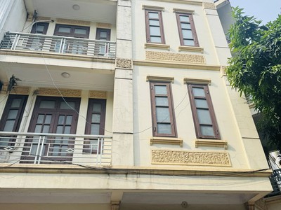 Nhà phố trạm, hàng xóm tttm aeon long biên 90m2, 4t, mt5m, vỉa hè, kinh doanh - 26 tỷ 2