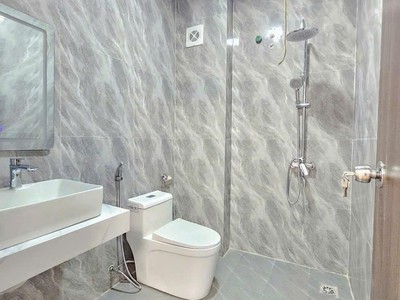 Bán nhà ngô gia tự 30m2 5 tầng xây mới gần ô tô tránh giá nhỉnh 5 tỷ 3