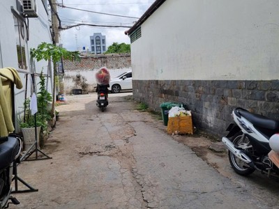 Bấn nhà tiện xây mới 47m2 - chỉ nhỉnh 4 ty - bình trị đông - bình tân 3