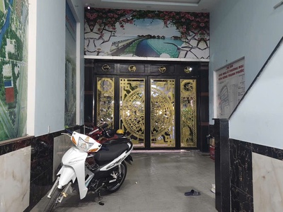 Mặt tiền kinh doanh đỉnh - nhà 5 tầng có hầm - vị trí đắc địa - 122m2 5x25m  - tp dĩ an - kế thủ 1