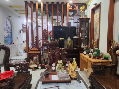 Mặt tiền kinh doanh đỉnh - nhà 5 tầng có hầm - vị trí đắc địa - 122m2 5x25m  - tp dĩ an - kế thủ 0