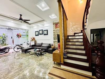 Phân lô vip hàm nghi   gara ô tô   6 tầng   full nội thất   ô chờ thang máy 2