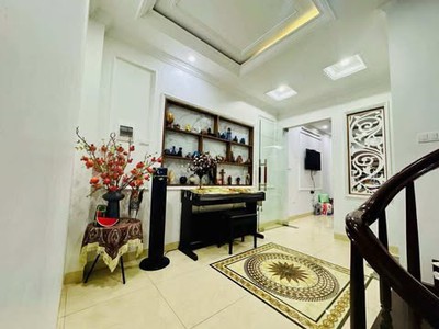 Phân lô vip hàm nghi   gara ô tô   6 tầng   full nội thất   ô chờ thang máy 3