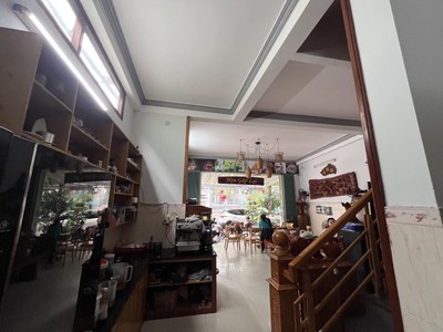 Góc mặt tiền núi thành, khu đại học, 80m2, ngang 6.5m, 4 tầng đúc cực xịn sò 0