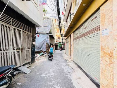 Chủ cần tiền bán gấp - phố mỹ đình 2- lê đức thọ - sát ô tô - vị trí đi lại thuân tiện - ngõ nông 0