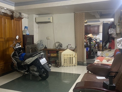 Bán nhà mặt tiền giáp quận 5, 4.5x25, đường phong phú, chỉ 13 tỷ nhỉnh 2