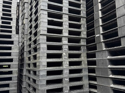  Thanh lý Cực Sốc  Pallet nhựa 1100x1100x150mm Hai Mặt Kín - Chất Lượng Cao, Giá Cực Rẻ   2