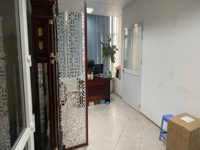 Cho thuê tòa nhà 7 tầng   ngõ 15 ngọc hồi, yên sở 3