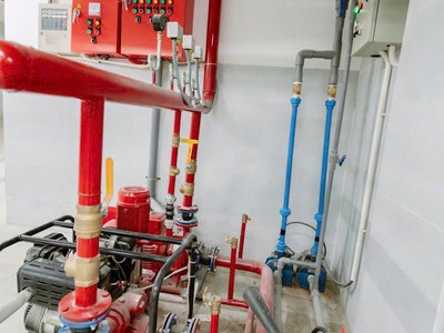 Tòa chdv 75 phòng hầm 7 tầng 1500m2 sàn hđt khoán 300tr/t 1