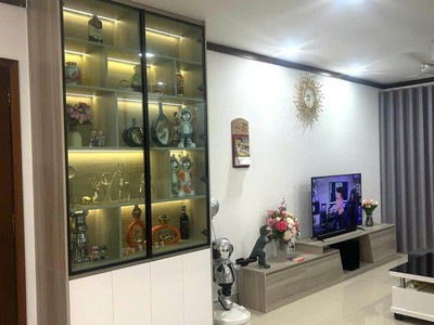 Cơ hội vàng  bán gấp căn hộ 131m2, 3pn, tầng 18, view đẹp, sổ hồng, q7, giá chỉ 4.6 tỷ, đường trần 1