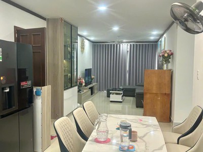 Cơ hội vàng  bán gấp căn hộ 131m2, 3pn, tầng 18, view đẹp, sổ hồng, q7, giá chỉ 4.6 tỷ, đường trần 2