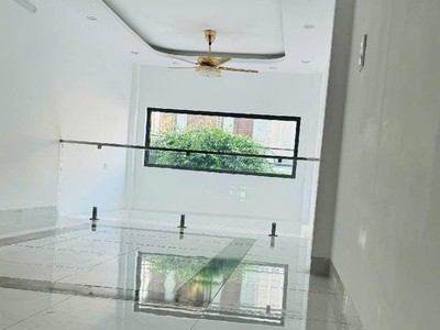 Phúc lợi - ô tô - ngõ thông - tiện ích ngập tràn - chỉ hơn 6 tỷ 2