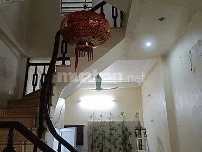 Cho thuê nhà 3 tầng,3 ngủ, đủ nội thất, hộ gia đình ở lâu dài tại ngũ hiệp, thanh trì,hn 3