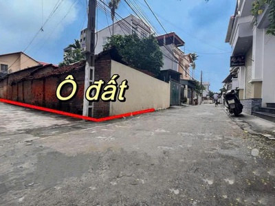 Bán đất 3 mặt tiền xã Hợp thịnh, Tam dương, Vĩnh Phúc. Diện tích 160m2 giá chỉ 2.8 tỷ 3