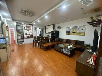 Bán căn hộ full đồ  78m , 3pn 2wc , ban công hướng nam, B2.1 chung cư Thanh Hà 5