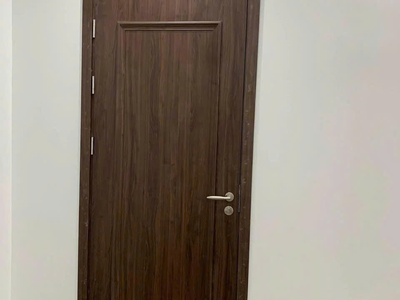 Mẫu cửa nhựa composite chạy phào nổi cổ điển nhưng không kém phần sang trọng 0
