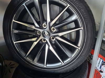 Thanh lý bộ mâm lốp xe Toyota Camry đời 2022 kích thước 18 inch 0
