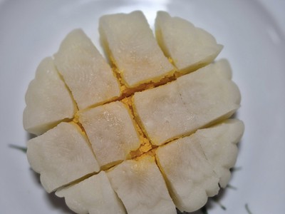 Bánh Trung Thu Sen Nguyễn Ngon 4