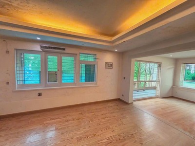 Bán nhà 4t ngọc lâm 52m lô góc oto vào nhà, view hồ tai trâu giá nhỉnh 14 tỷ thương lượng. 1