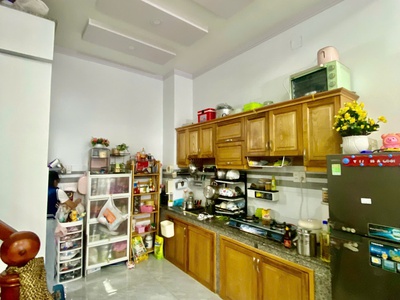 Nhà cực chất 1 trệt 2 lầu 1 sân thượng đúc btct 5mx11m phan văn hùm chợ chó tmt q12 2