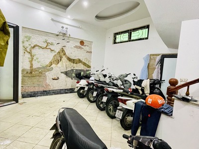Hàng hiếm trung tâm cầu giấy- 4 phòng k.kín   gần hồ thoáng    5 tầng   30m2   8,25 tỷ. 2